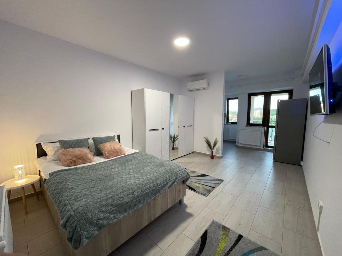 Studio Apartment Palas Mall Iasi Bagian luar foto